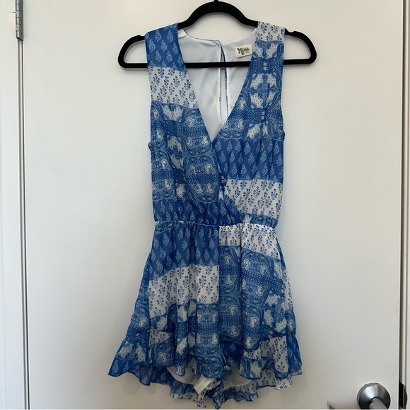 Show Me Your Mumu Riri Teacups Tulips Sz Small Blue White Floral Romper - Picture 2 of 9